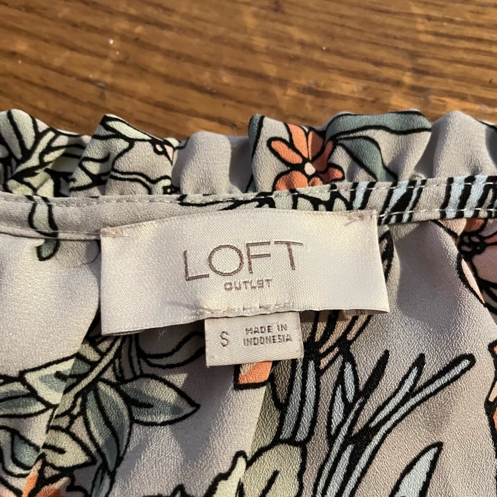 Loft Floral Blouse - Picture 3 of 4